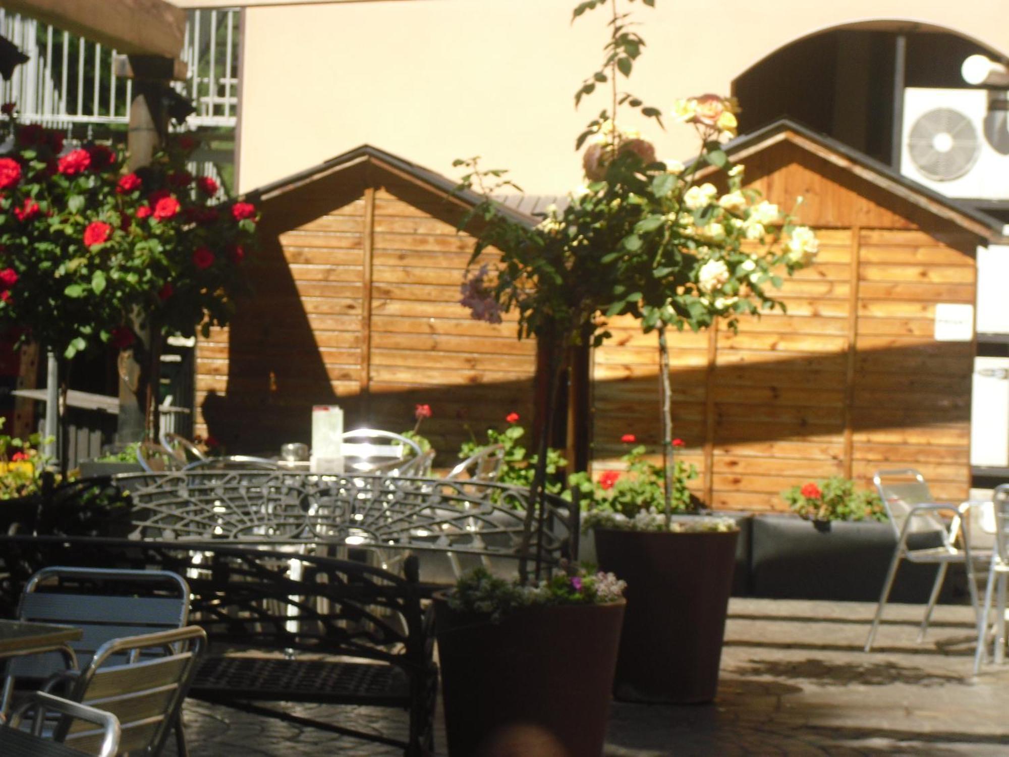 Hostal Vall D'Aneu By Arcas & Sambola Esterri D'Aneu Luaran gambar
