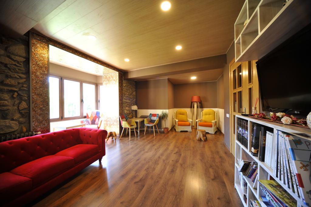 Hostal Vall D'Aneu By Arcas & Sambola Esterri D'Aneu Luaran gambar