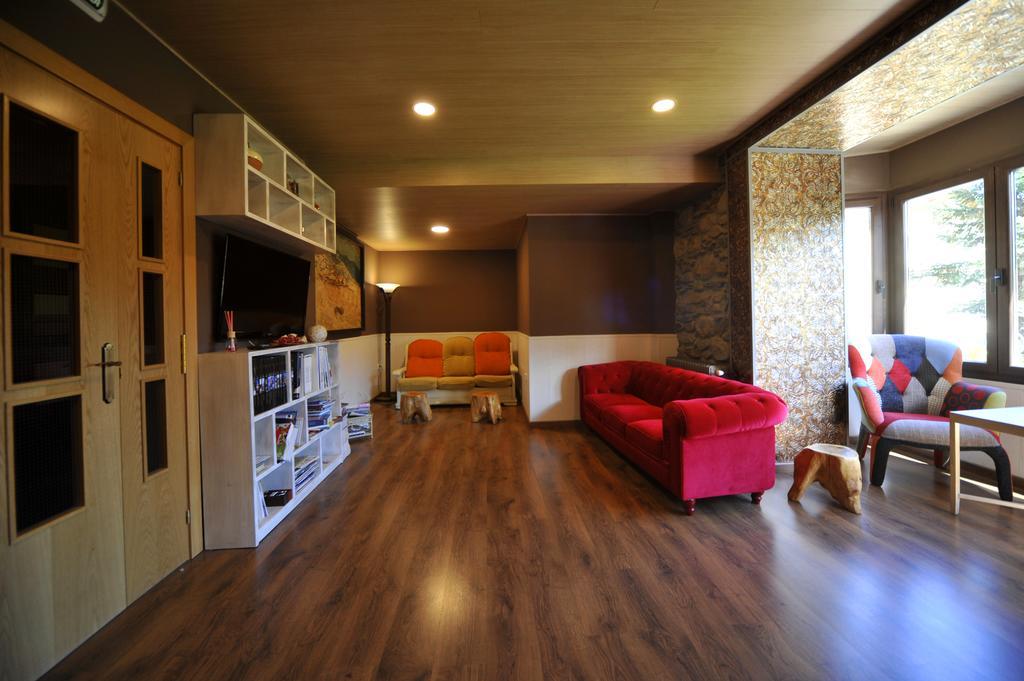 Hostal Vall D'Aneu By Arcas & Sambola Esterri D'Aneu Luaran gambar