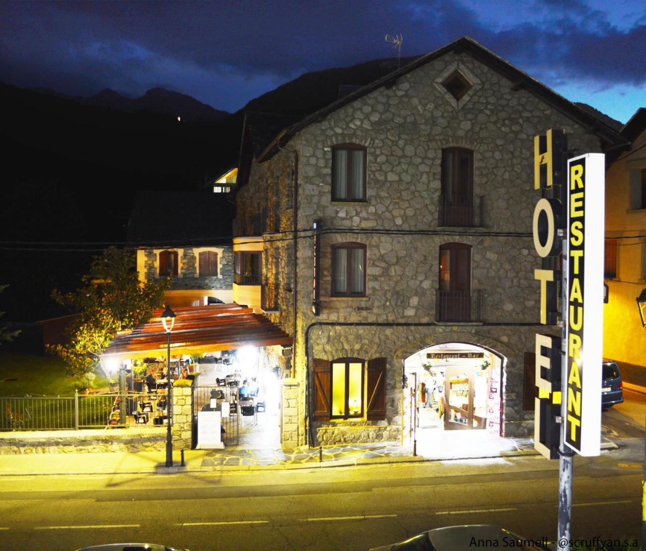Hostal Vall D'Aneu By Arcas & Sambola Esterri D'Aneu Luaran gambar